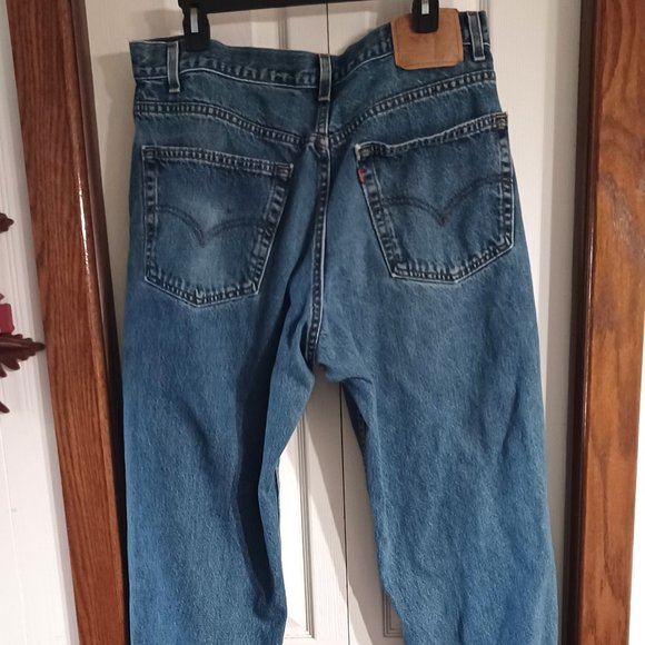 Levi’s 550 Relaxed Fit Faded Distressed Washed Jeans - Picture 4 of 6